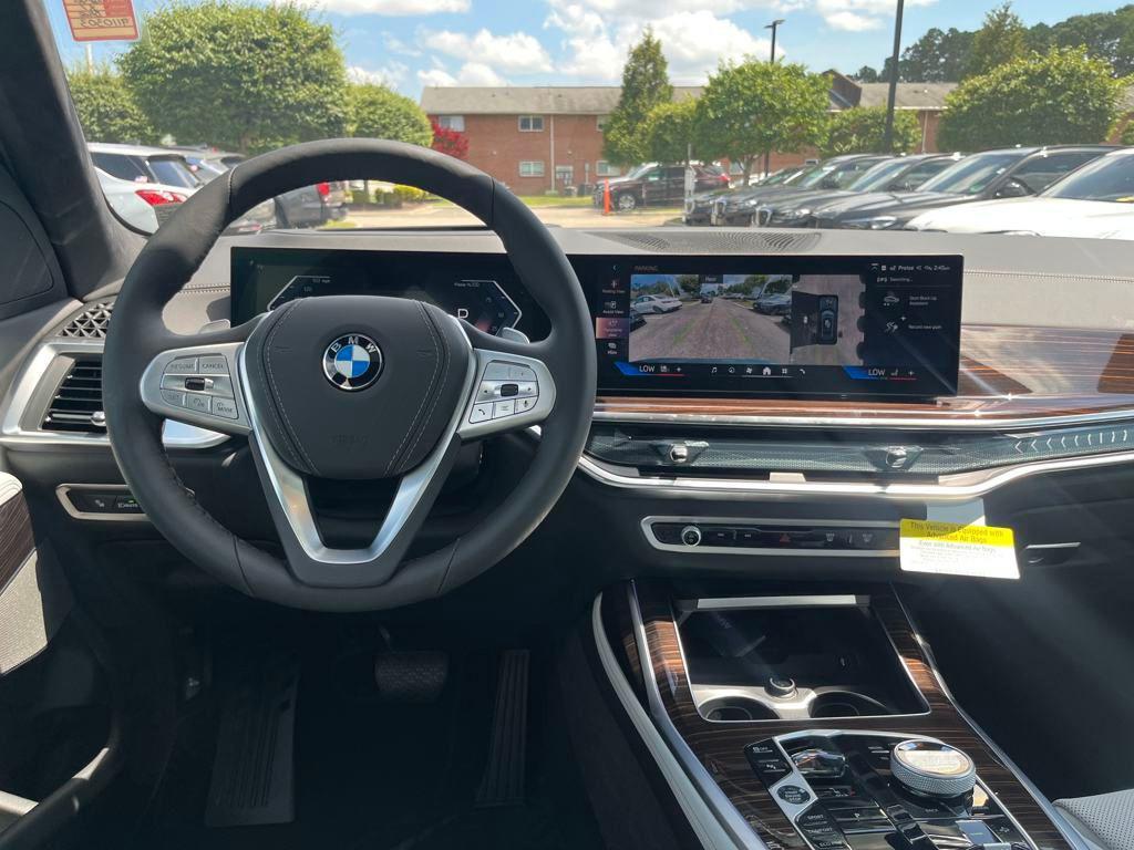new 2026 BMW X7 car, priced at $99,740