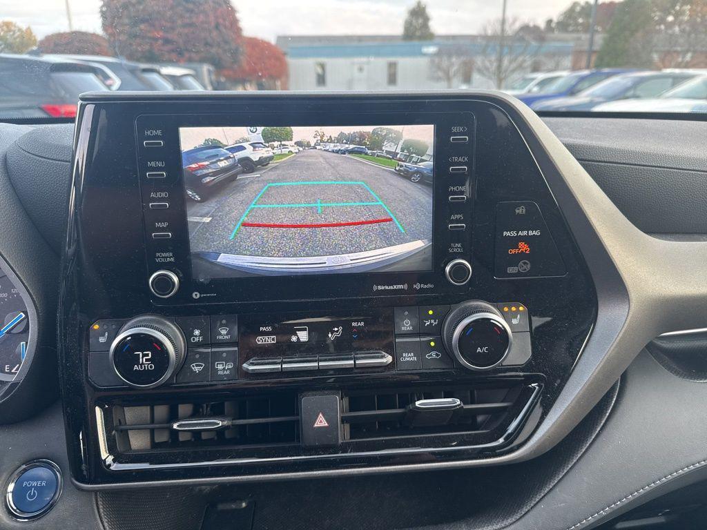 used 2022 Toyota Highlander Hybrid car, priced at $36,860