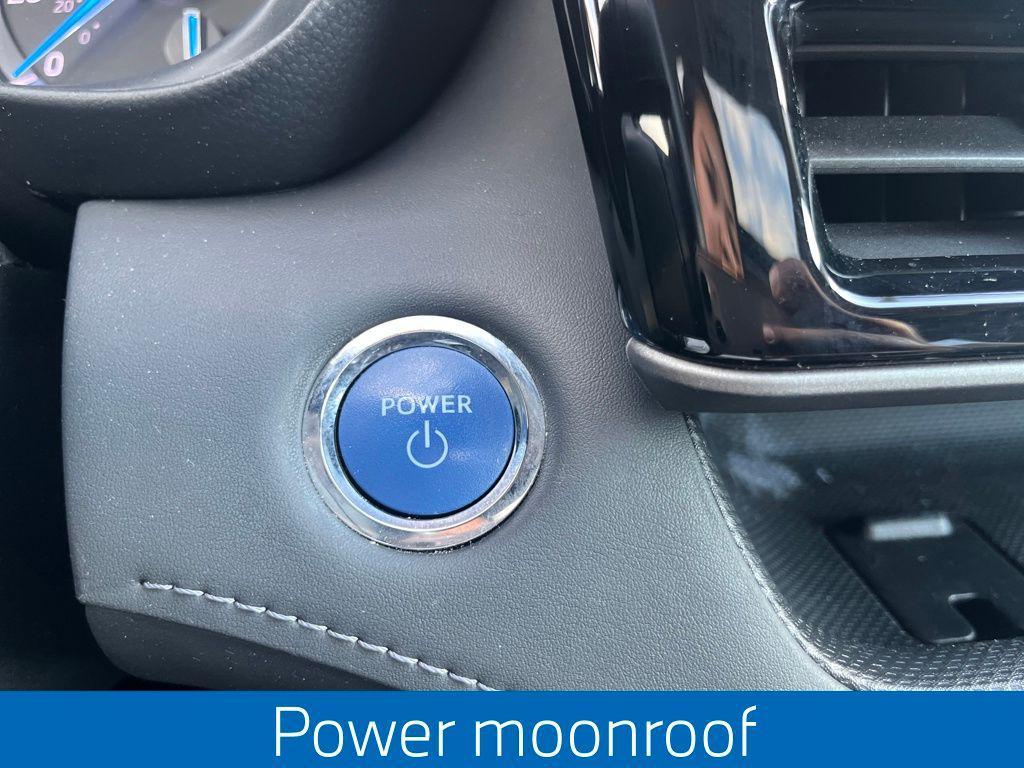 used 2022 Toyota Highlander Hybrid car, priced at $43,995