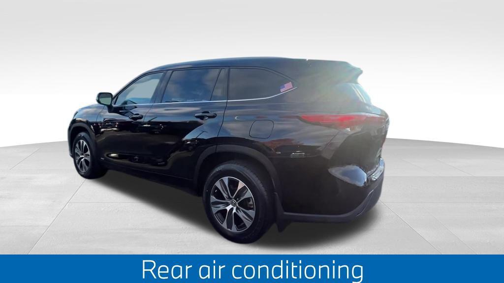 used 2022 Toyota Highlander Hybrid car, priced at $43,995