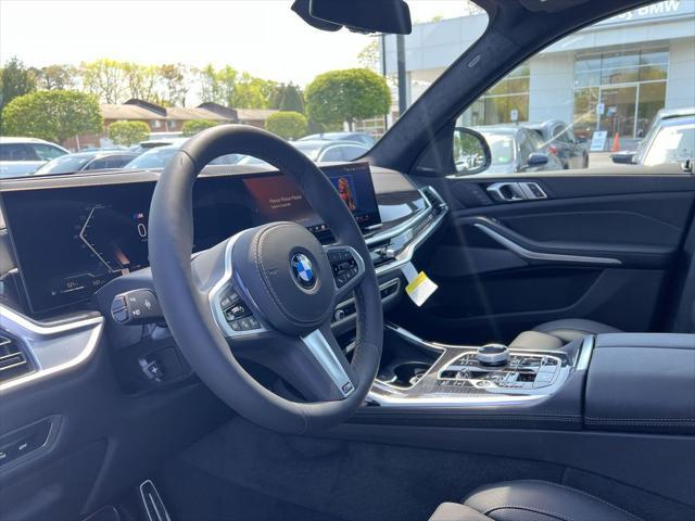 new 2025 BMW X7 car, priced at $101,325