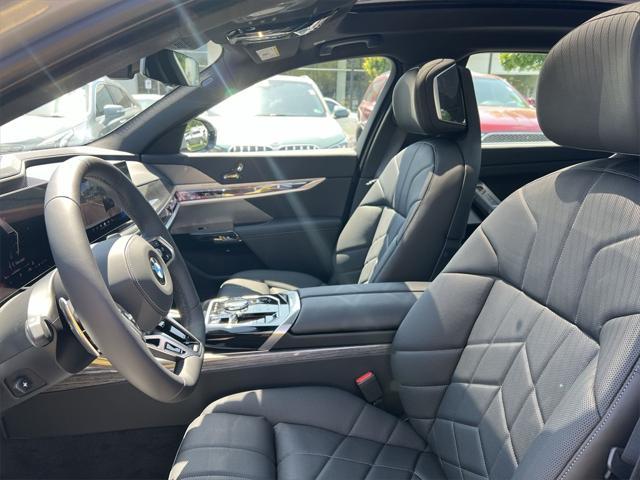new 2025 BMW 760 car, priced at $132,625