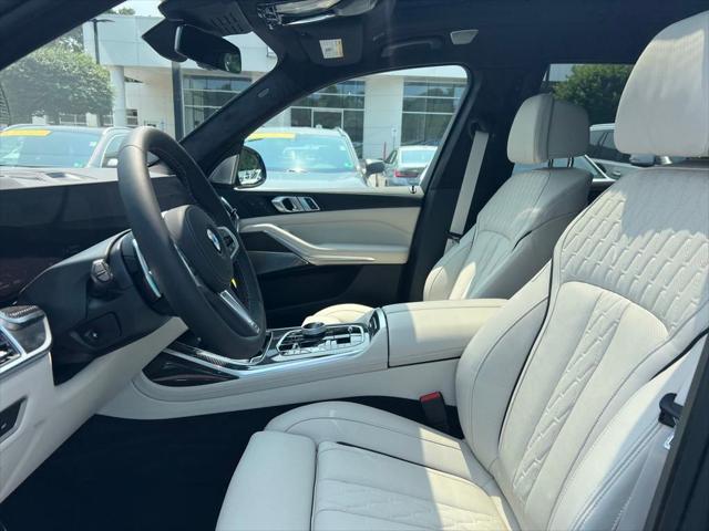 new 2026 BMW X7 car, priced at $126,930