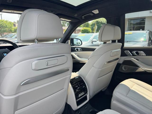new 2026 BMW X7 car, priced at $126,930
