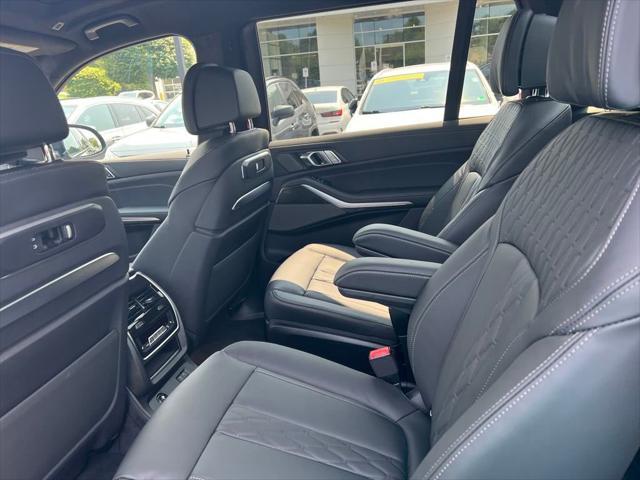 new 2026 BMW X7 car, priced at $121,430