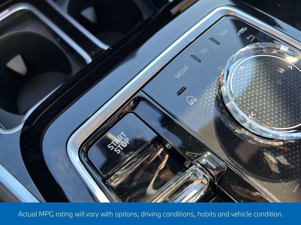 used 2025 BMW i7 car, priced at $99,527