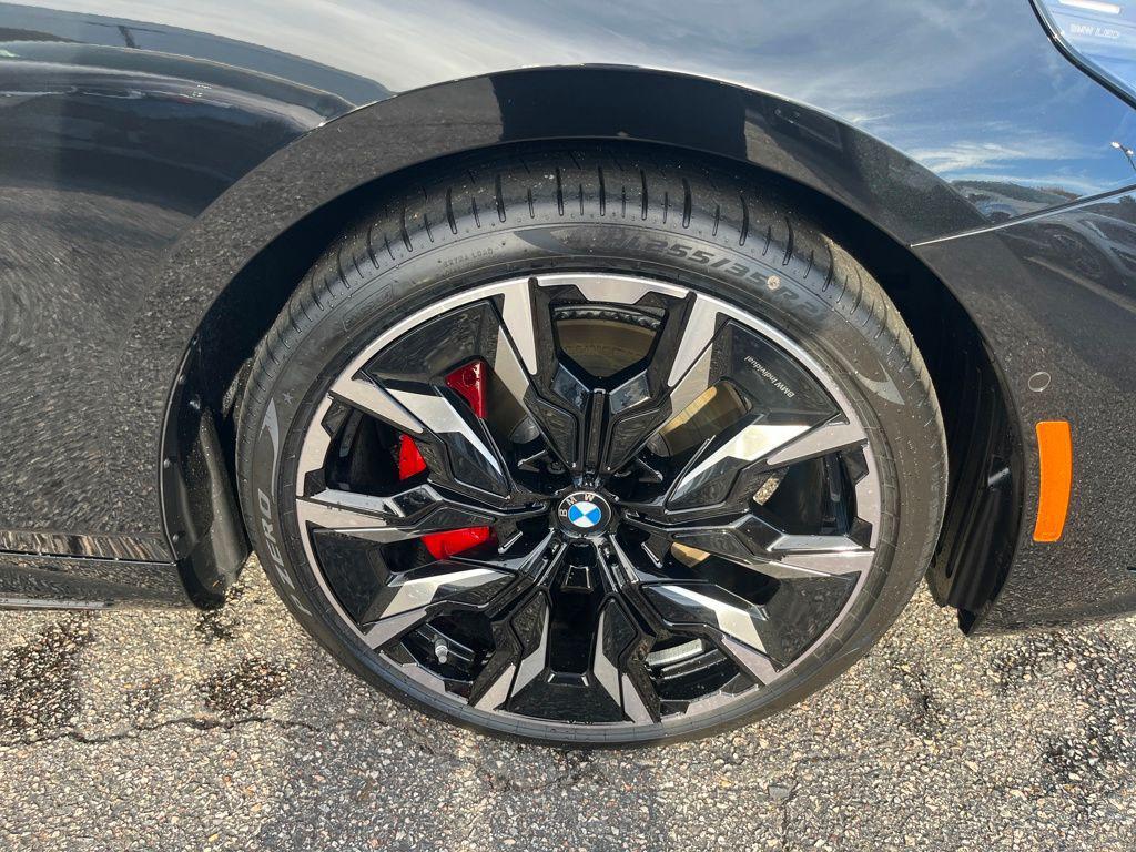 new 2026 BMW 550e car, priced at $90,740