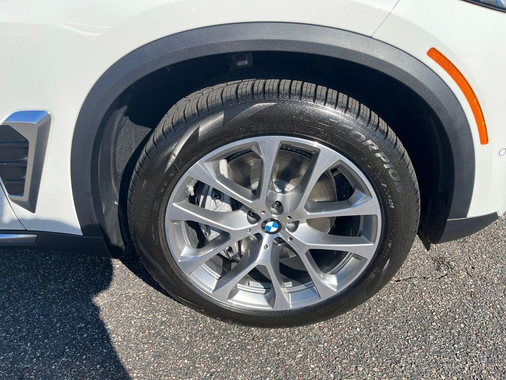 new 2026 BMW X5 PHEV car, priced at $82,575