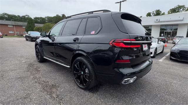 new 2025 BMW X7 car, priced at $89,275