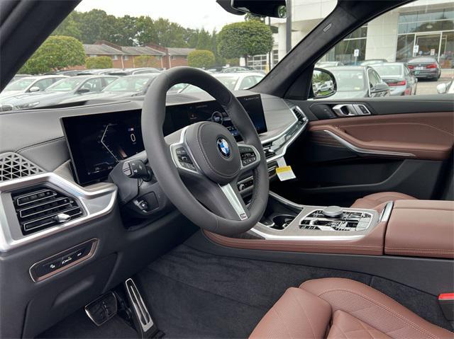 new 2025 BMW X7 car, priced at $89,275