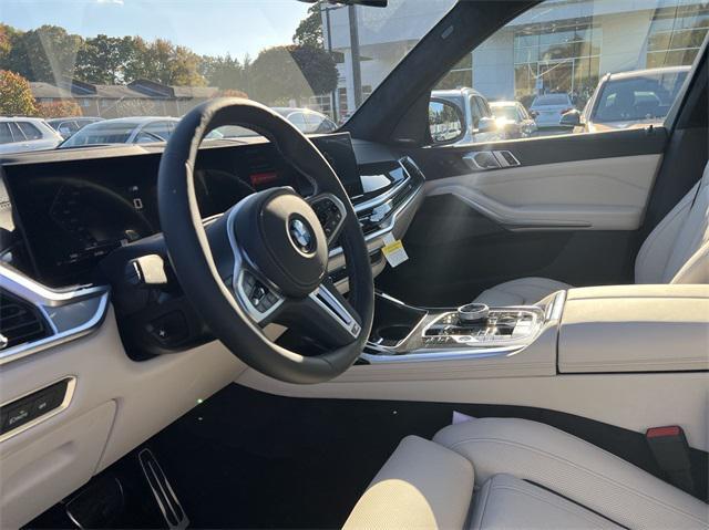 new 2025 BMW X7 car, priced at $119,970