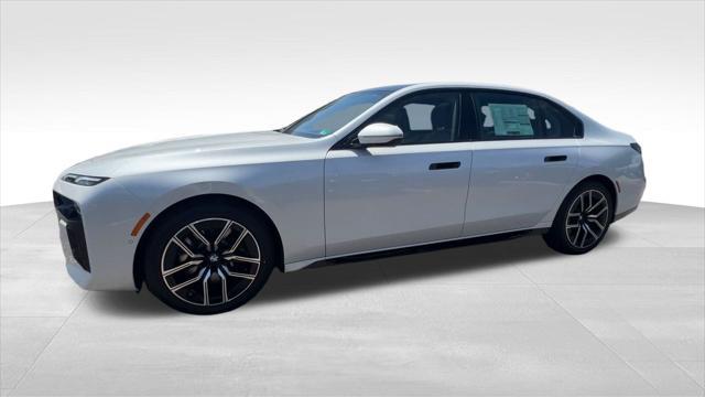 new 2025 BMW 760 car, priced at $131,925