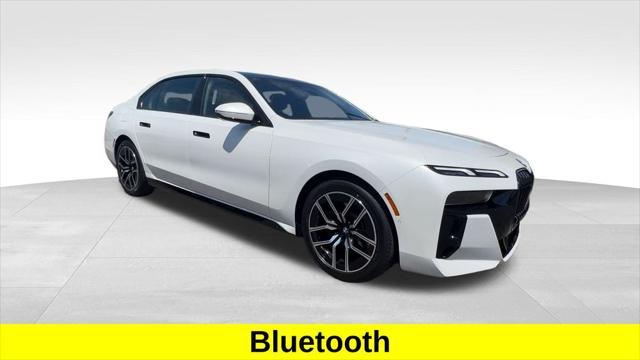 new 2025 BMW 760 car, priced at $131,925