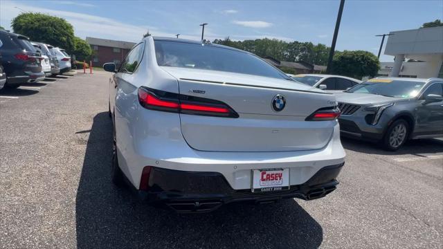 new 2025 BMW 760 car, priced at $131,925