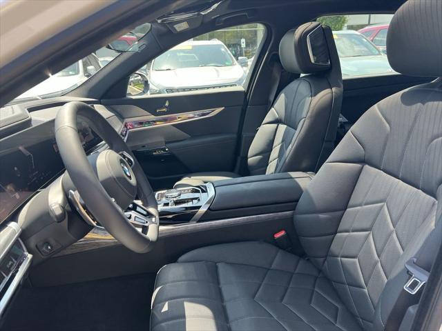 new 2025 BMW 760 car, priced at $131,925