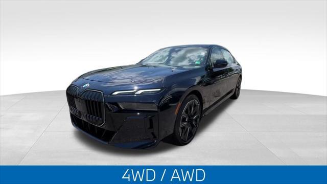 new 2025 BMW 760 car, priced at $133,175