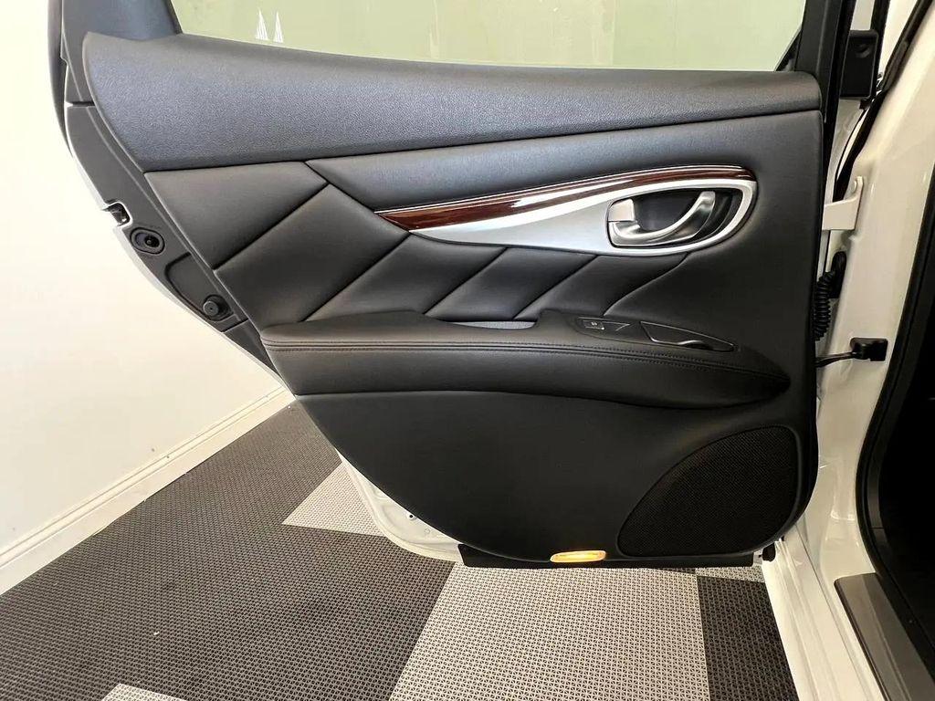 used 2015 INFINITI Q70 car, priced at $17,500