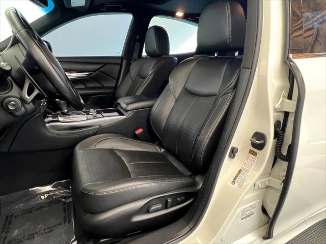 used 2015 INFINITI Q70 car, priced at $17,500