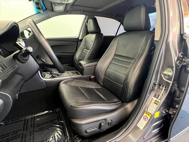 used 2015 Toyota Camry Hybrid car, priced at $7,500