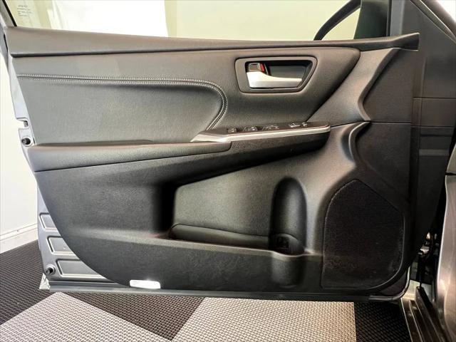 used 2015 Toyota Camry Hybrid car, priced at $7,500