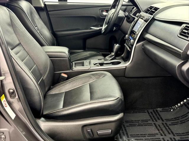used 2015 Toyota Camry Hybrid car