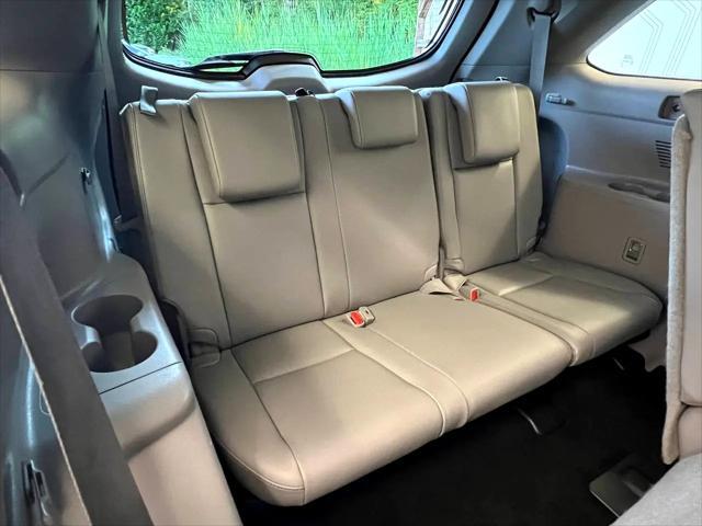 used 2019 Toyota Highlander car, priced at $21,900