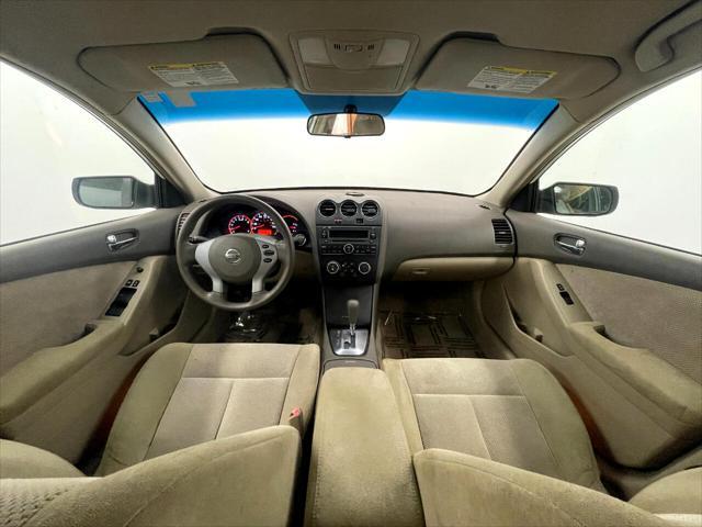 used 2009 Nissan Altima car, priced at $6,900