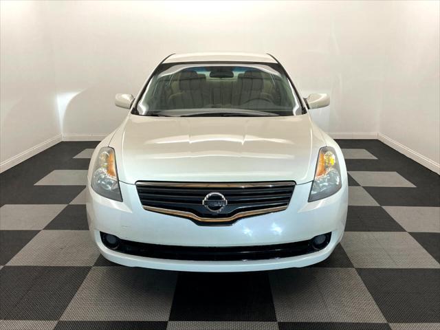 used 2009 Nissan Altima car, priced at $6,900