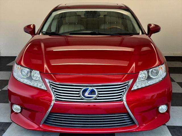 used 2013 Lexus ES 300h car, priced at $15,900