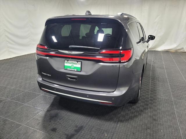 used 2022 Chrysler Pacifica car, priced at $18,995