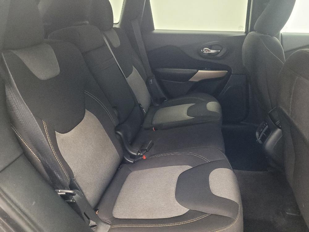 used 2018 Jeep Cherokee car, priced at $14,895