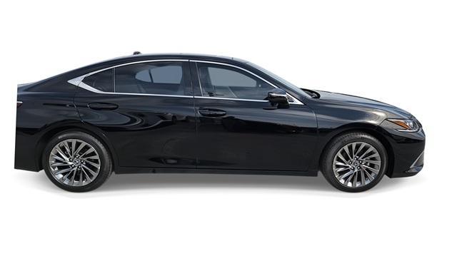 new 2024 Lexus ES 350 car, priced at $51,615