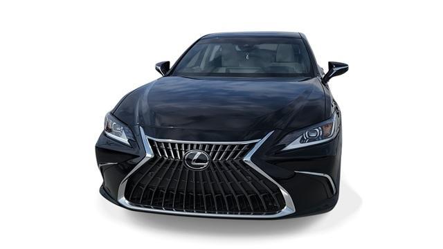 new 2024 Lexus ES 350 car, priced at $51,615