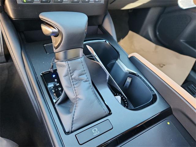 new 2025 Lexus ES 350 car, priced at $49,675