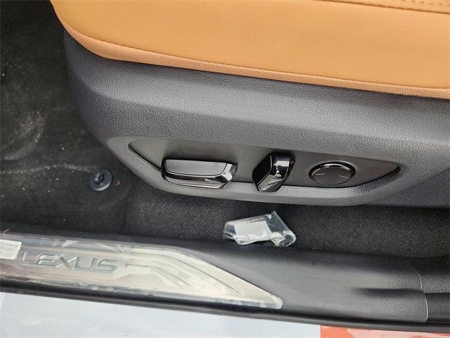 new 2025 Lexus NX 250 car, priced at $46,270