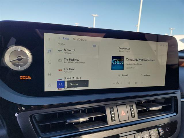 new 2025 Lexus ES 350 car, priced at $49,874