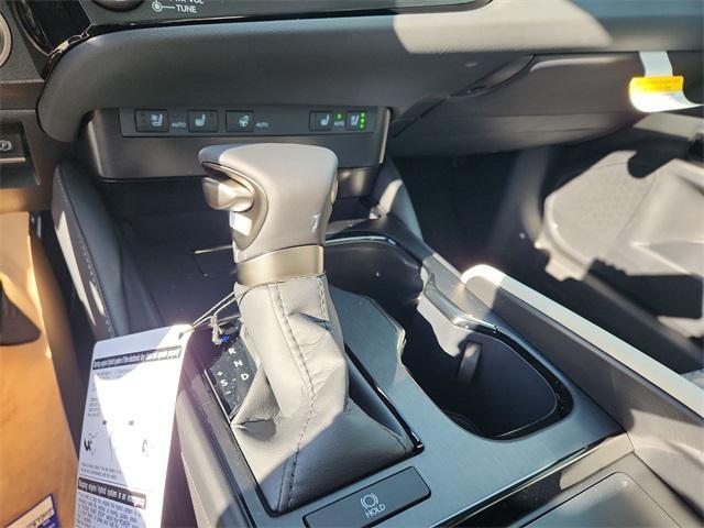 new 2025 Lexus ES 350 car, priced at $48,184