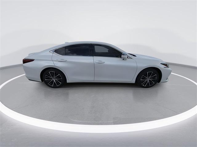 new 2025 Lexus ES 350 car, priced at $48,534