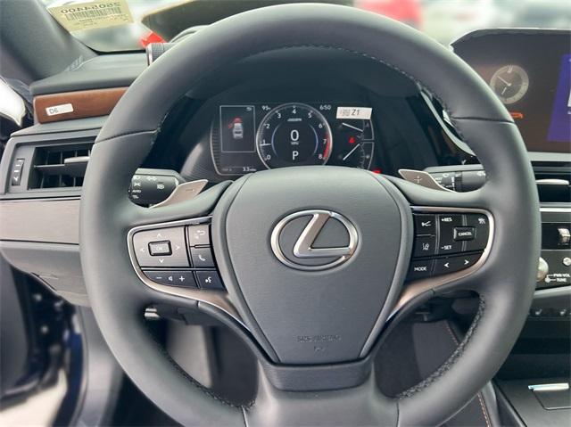 new 2025 Lexus ES 350 car, priced at $48,034