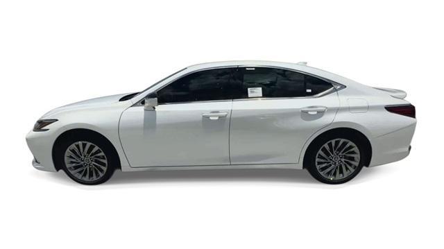 new 2024 Lexus ES 300h car, priced at $54,405