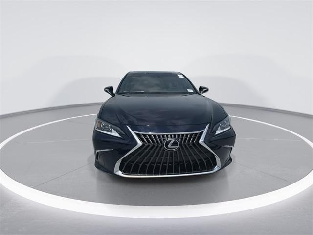 new 2025 Lexus ES 300h car, priced at $50,694