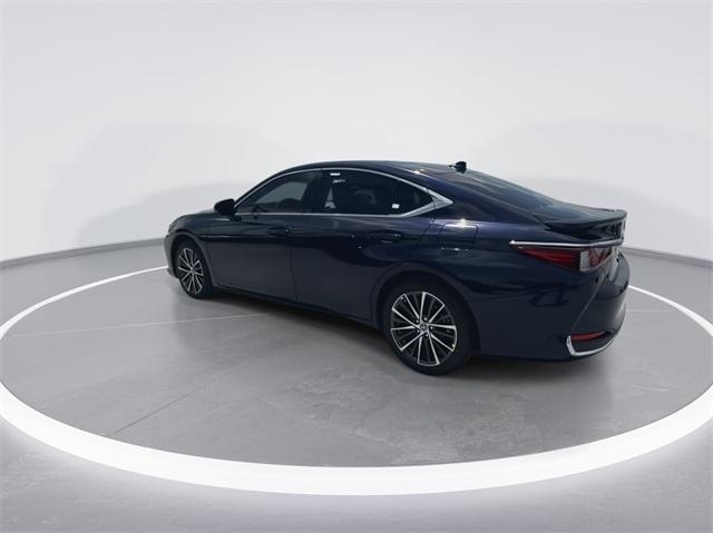 new 2025 Lexus ES 300h car, priced at $50,694