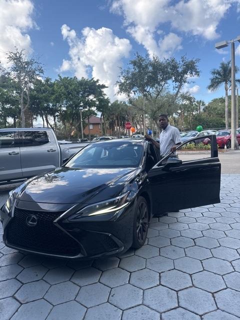 used 2022 Lexus ES 350 car, priced at $37,898