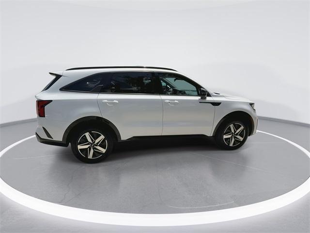 used 2023 Kia Sorento car, priced at $30,498