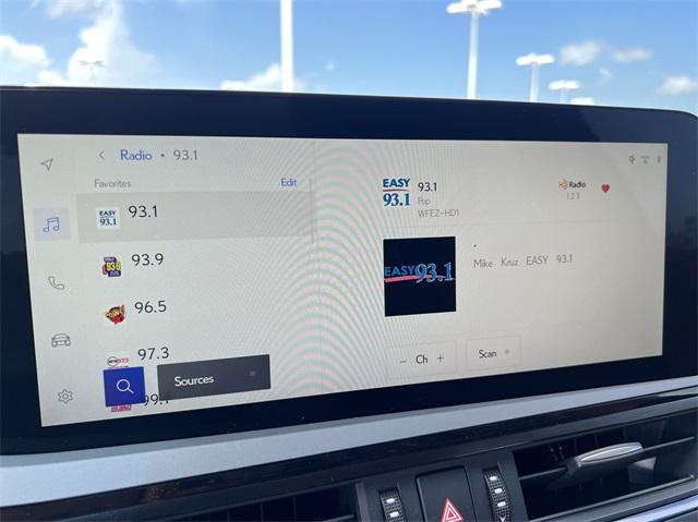 new 2024 Lexus ES 350 car, priced at $55,995