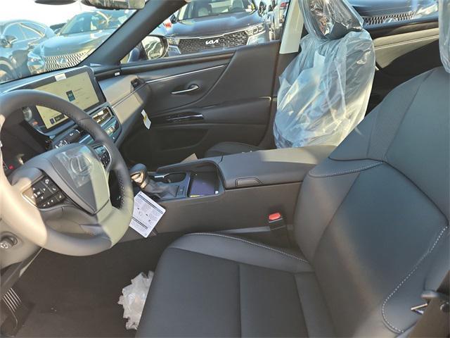 new 2025 Lexus ES 350 car, priced at $50,194