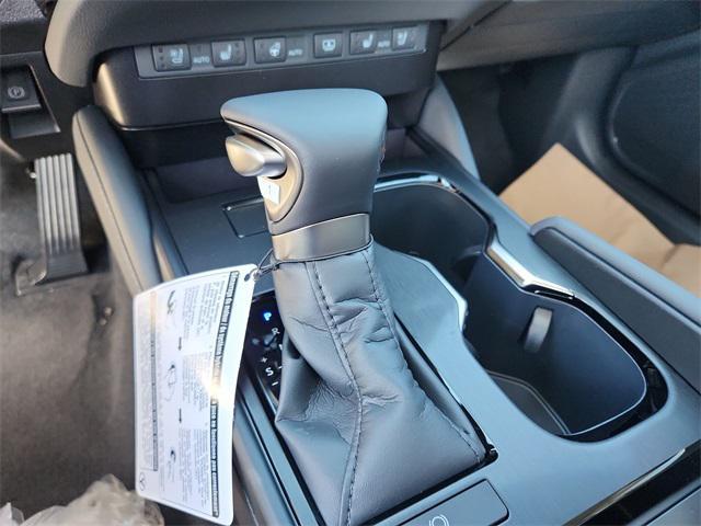 new 2025 Lexus ES 350 car, priced at $50,194