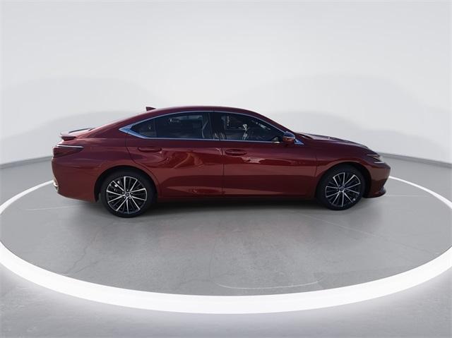 new 2025 Lexus ES 300h car, priced at $51,144