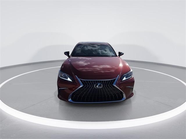 new 2025 Lexus ES 300h car, priced at $51,144