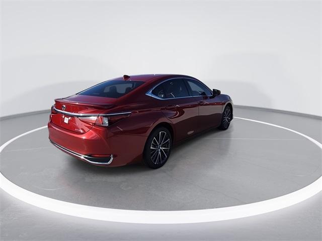 new 2025 Lexus ES 300h car, priced at $51,144